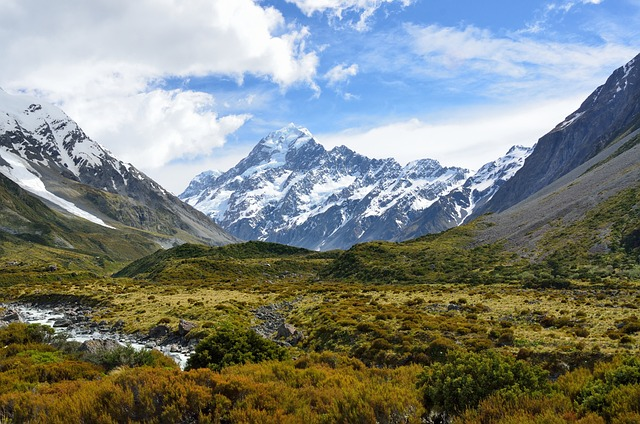 Plan your NZ honeymoon in Southern Alps